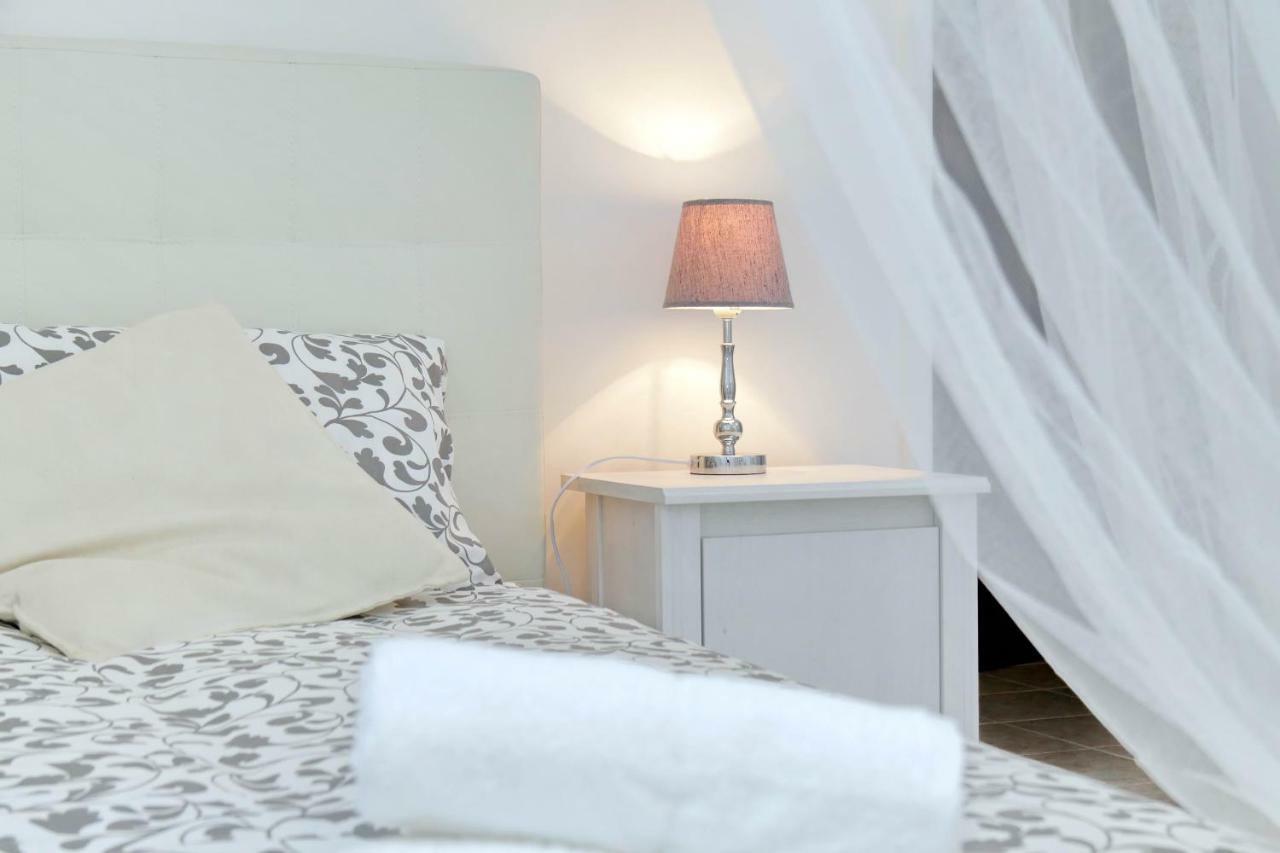 Bbhome Trastevere Station White Chic Apartment Rom Exterior foto